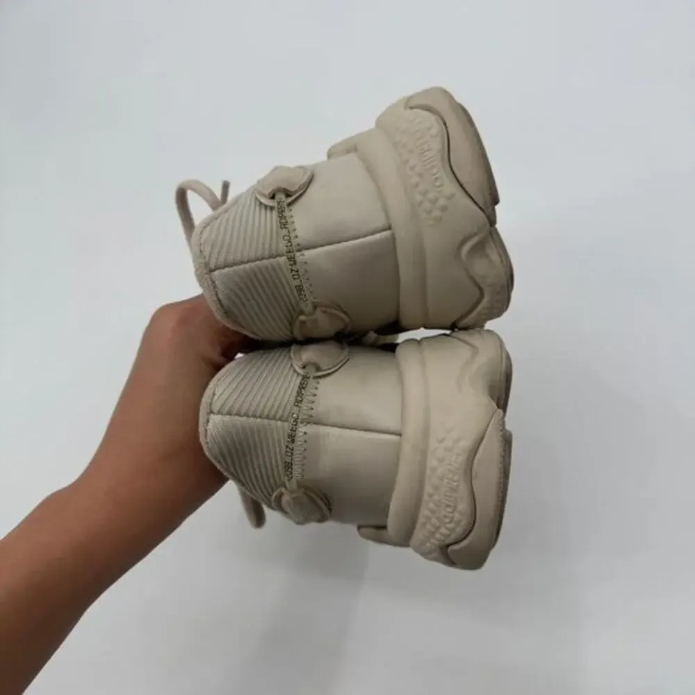 adidas feather‎ white ozweego shoes